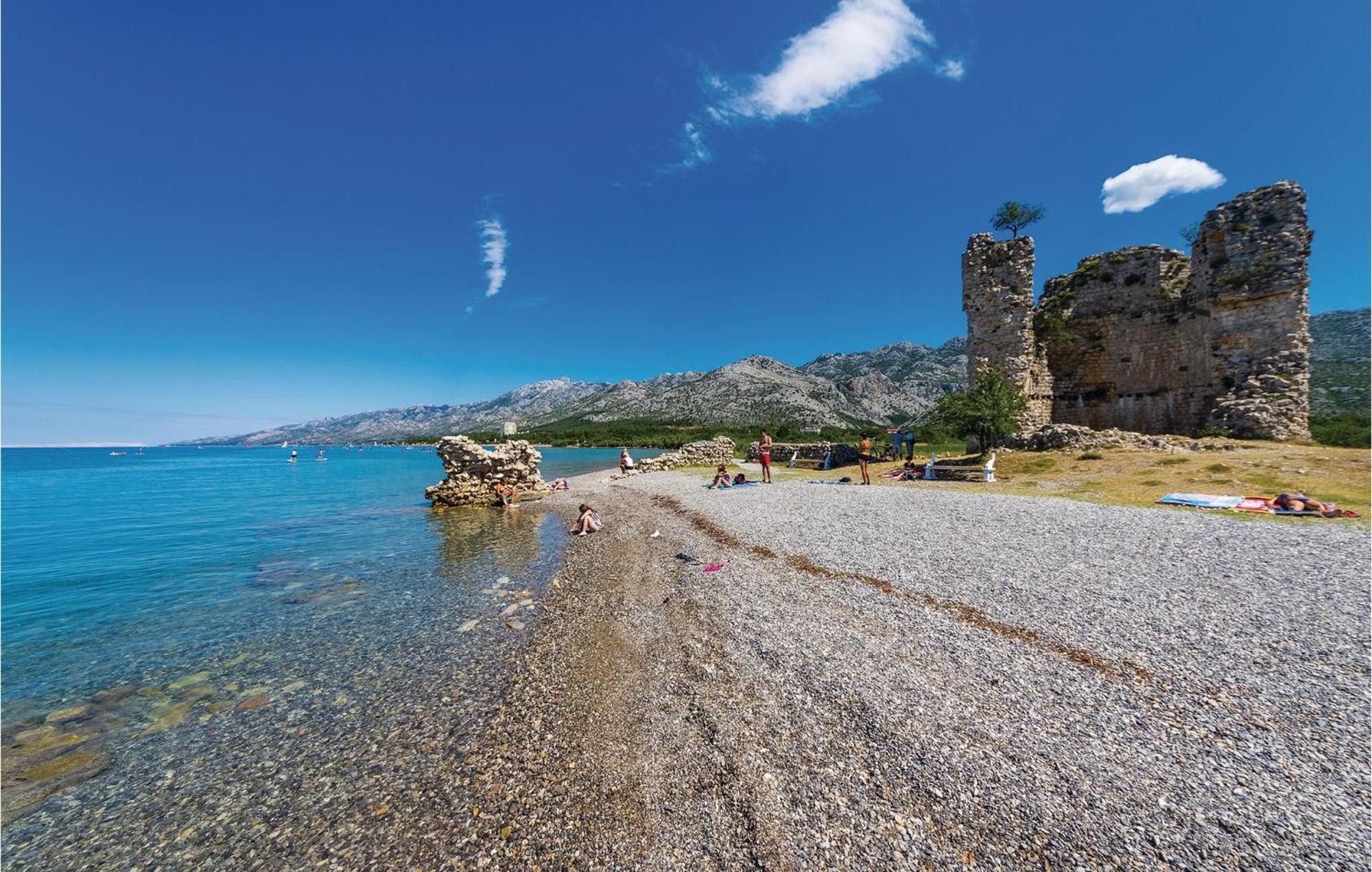 2 Bedroom Lovely Apartment In Starigrad Paklenica Exterior photo
