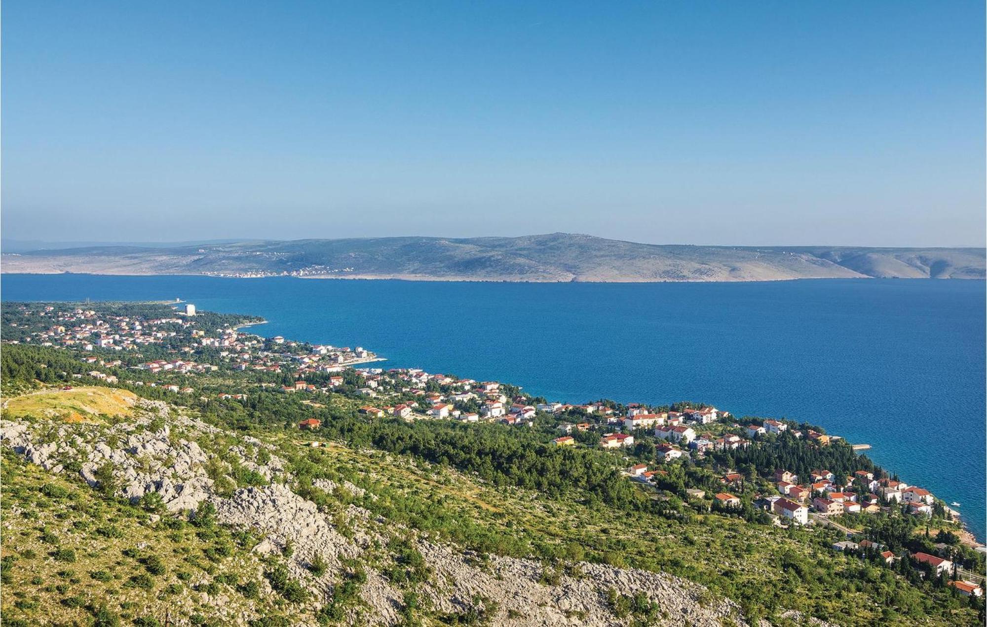 2 Bedroom Lovely Apartment In Starigrad Paklenica Exterior photo