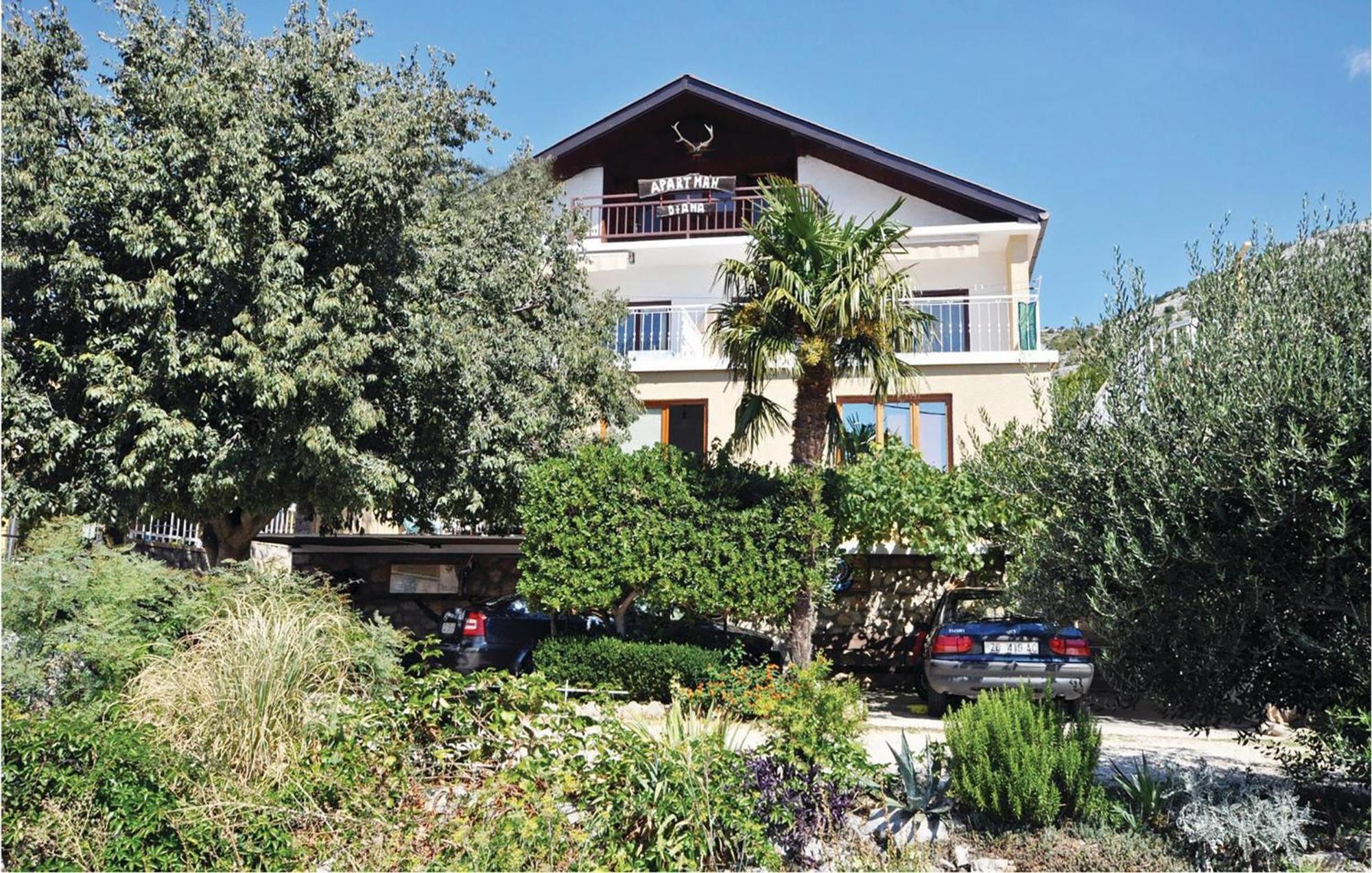 2 Bedroom Lovely Apartment In Starigrad Paklenica Exterior photo